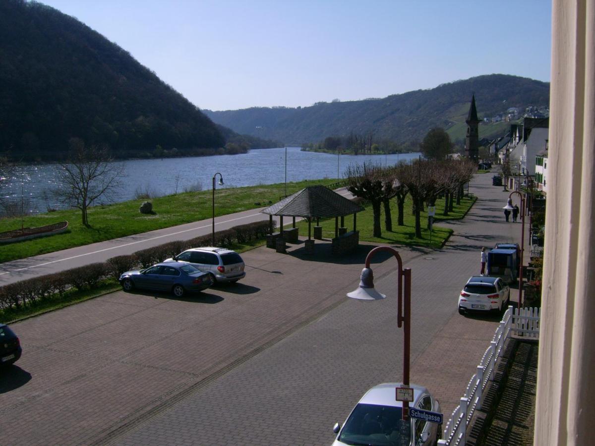 Gasthaus Zur Traube Hatzenport Eksteriør billede