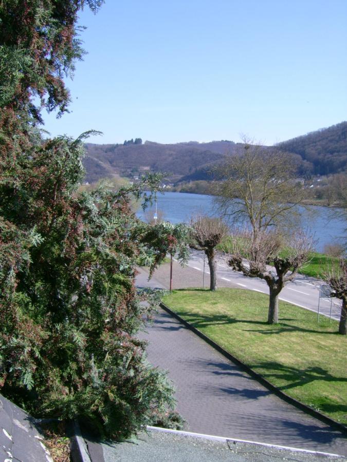 Gasthaus Zur Traube Hatzenport Eksteriør billede